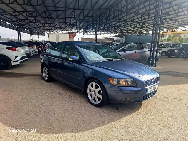 Volvo S40